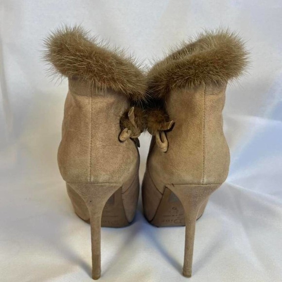 Vintage Christian Dior Tan Leather and Fur Ankle High Boots w Rabbit Fur 5 1/2 - Picture 3 of 4